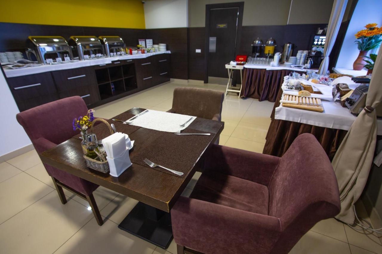 Hotel Optima 3*